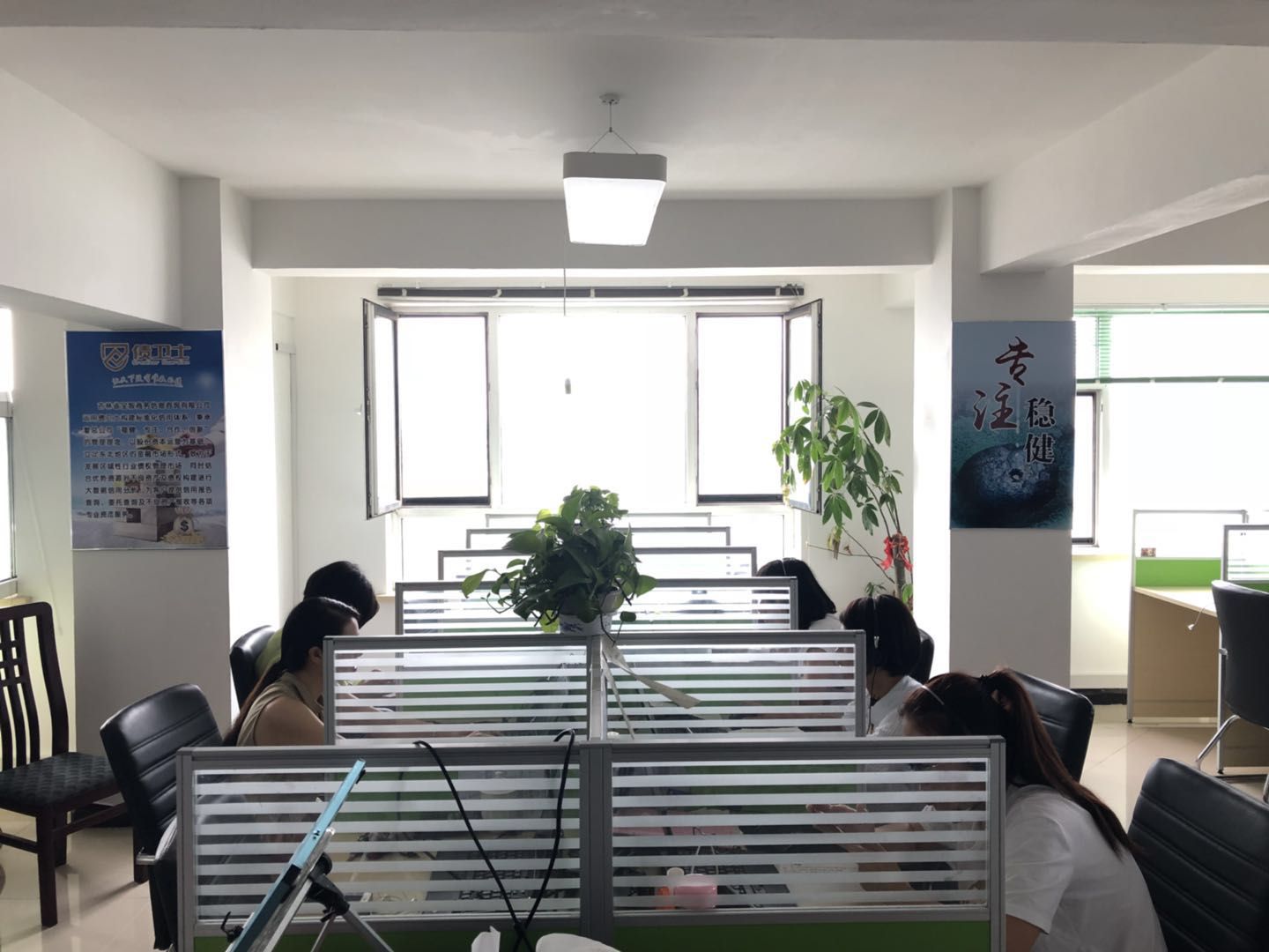 商务信息咨询的核心价值与实践路径——以吉林省宝智商务信息咨询为例